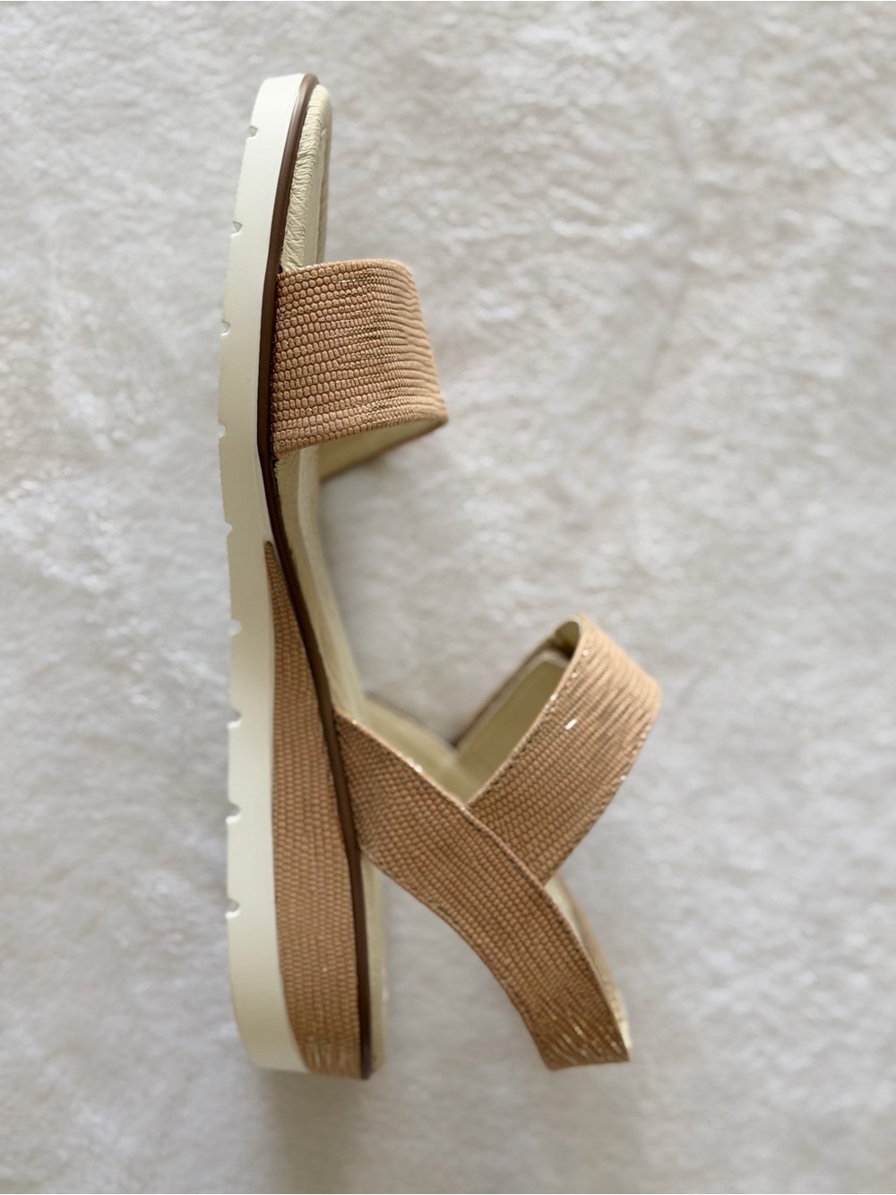 David Tate Sandal in Tan Metallic Size 8 NWOT - Picture 3 of 4